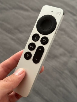 Apple TV惊讶到你的第一印象，一定是遥控器