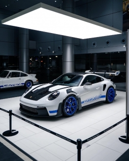 992 GT3 RS 致敬 Carrera RS ​​​