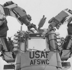 美国“甲壳虫”移动机器人，60年前的初代机甲设计