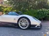 今年Goodwood遇到的唯一一辆公路版Zonda，76057 Zonda F 4/25，非常漂亮的白色Bianco Benny，蓝色内饰，现属于帕加尼官方收藏。