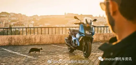 66ed1640gy1gi6ae22alwj20u00e947p.webp