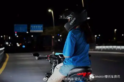 66ed1640gy1gjaz5je0osj20u00k016c.webp