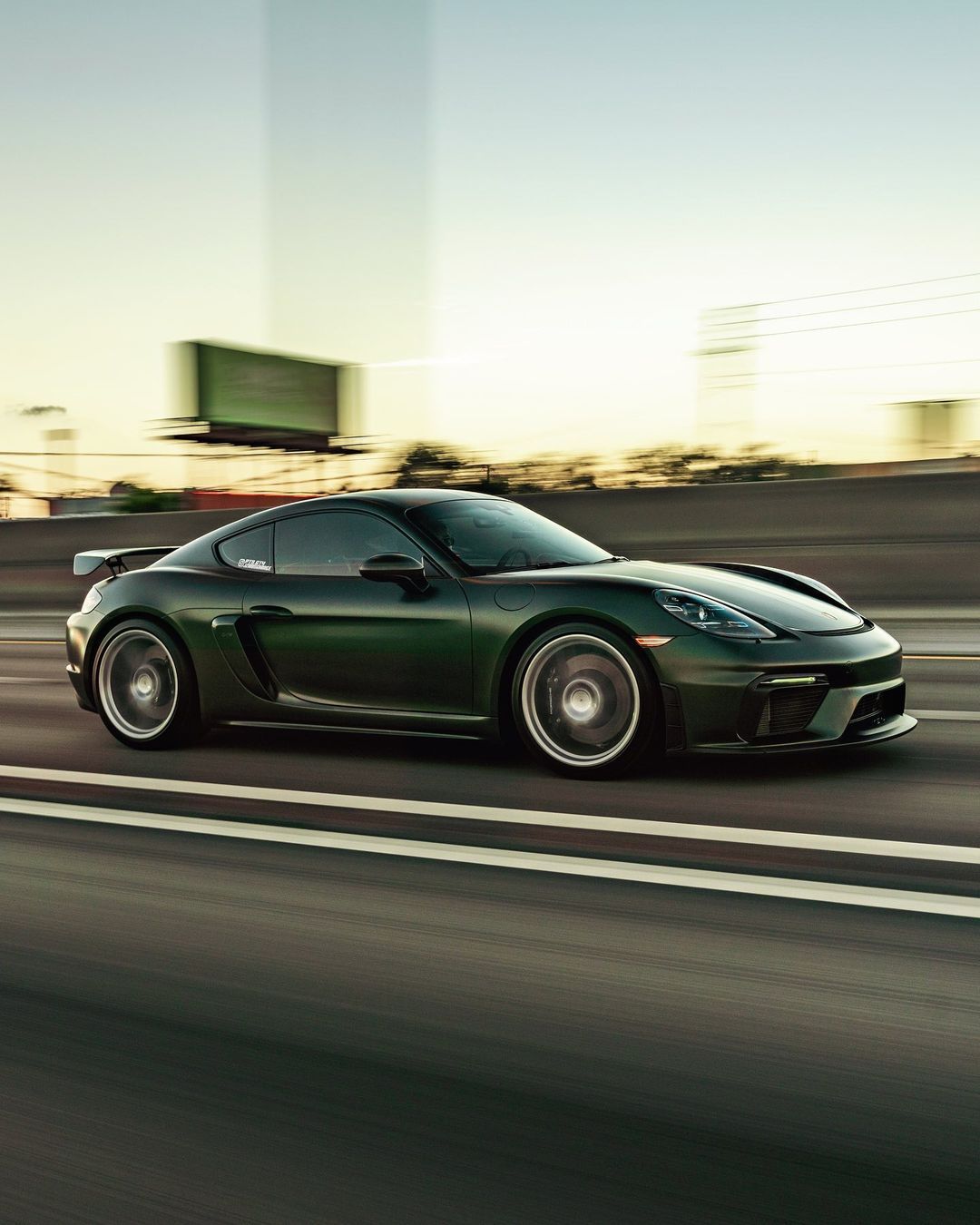 img-164148993135548258ae8f617d80b235c8aa4b839c83c.jpg