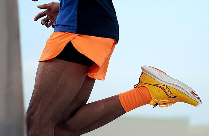 “慢跑鞋中的劳斯莱斯”索康尼最大众的跑鞋都有哪些科技？ ...