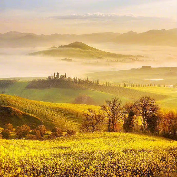 『 意大利田园小镇，  油画里的美景  』 ​​​