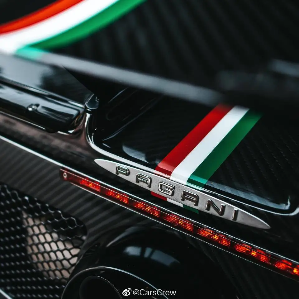 img-1664704268911310f1f7076e1f05c1e640a537fdc64049c26961812e93e97bb6edd68582a6411.webp