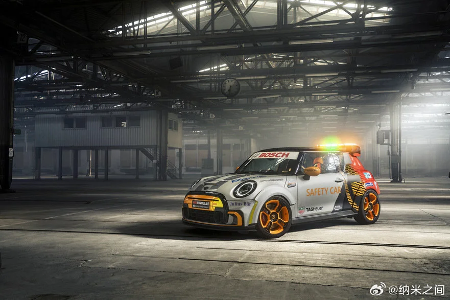 img-16997867775299258fca7bf4eb2d4fe04f3264bbf6220587841ecadd04b60f4a07d461336a8d1.webp