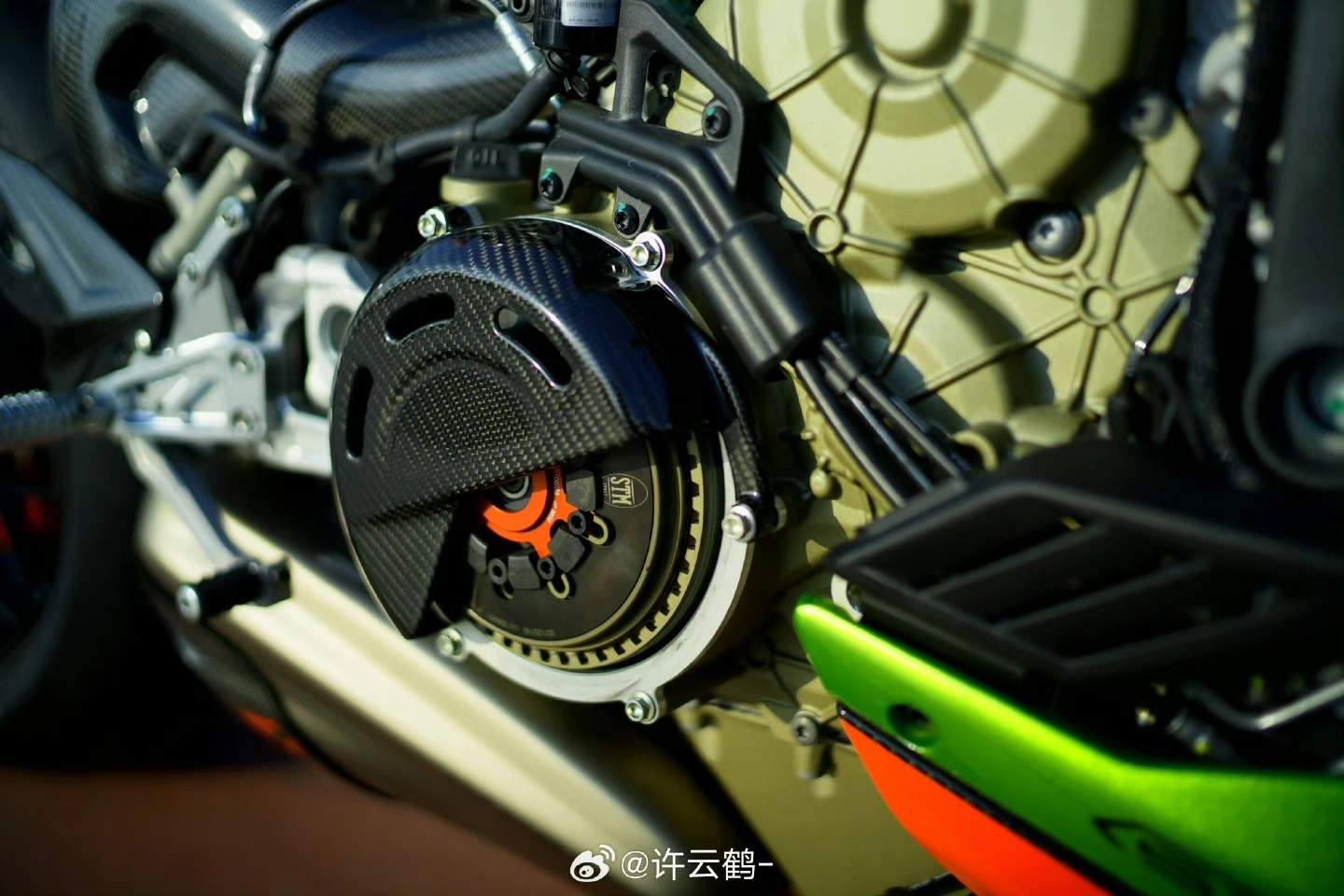 mmexport1700529104510.webp