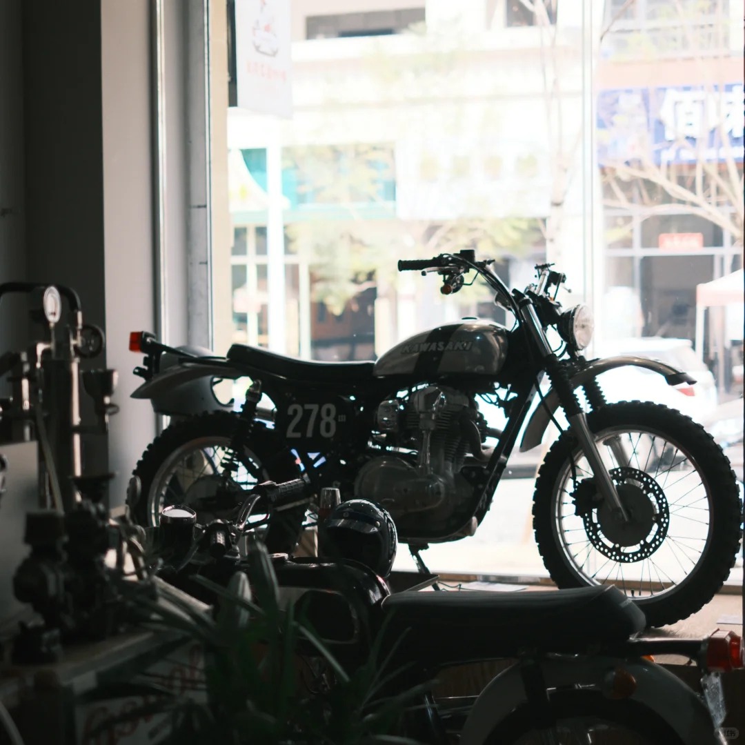 骑着你最爱的摩托车来喝咖啡吧！_5_隔壁老杨_来自小红书网页版.jpg