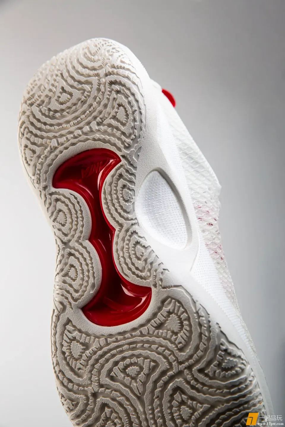 img-1746777096694ef10c8ca5832bc720609be3029696b47e875263a4325847be774ffb729ac8312.webp