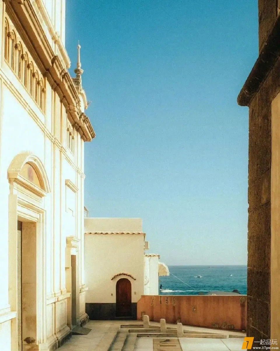 img-1746954566296da65c59e87f6e043709985efbb2dc22a09a203838e2750cf7edb7350bb67cbaf.webp