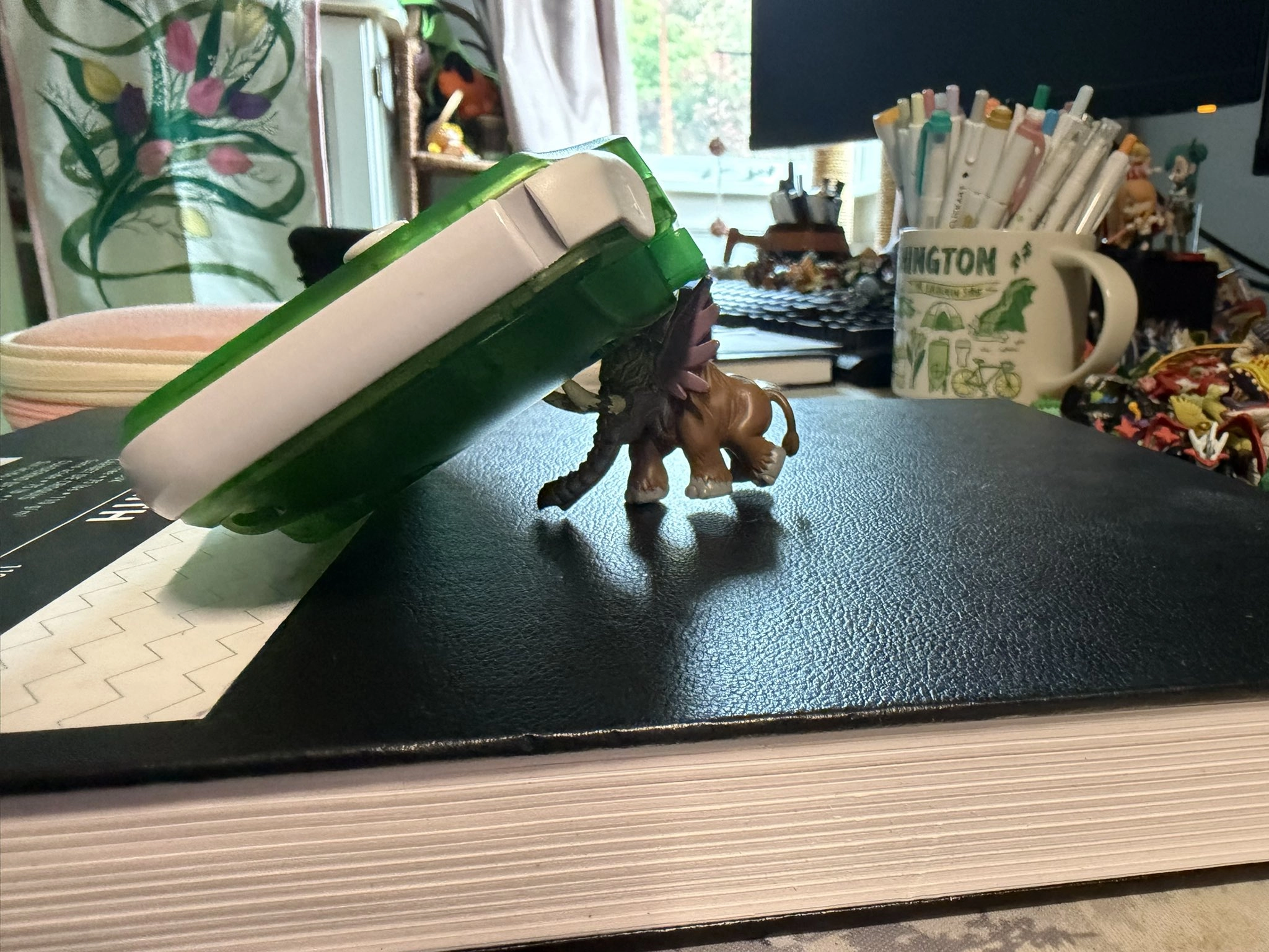 HJMt4tPawAAa9XL.webp