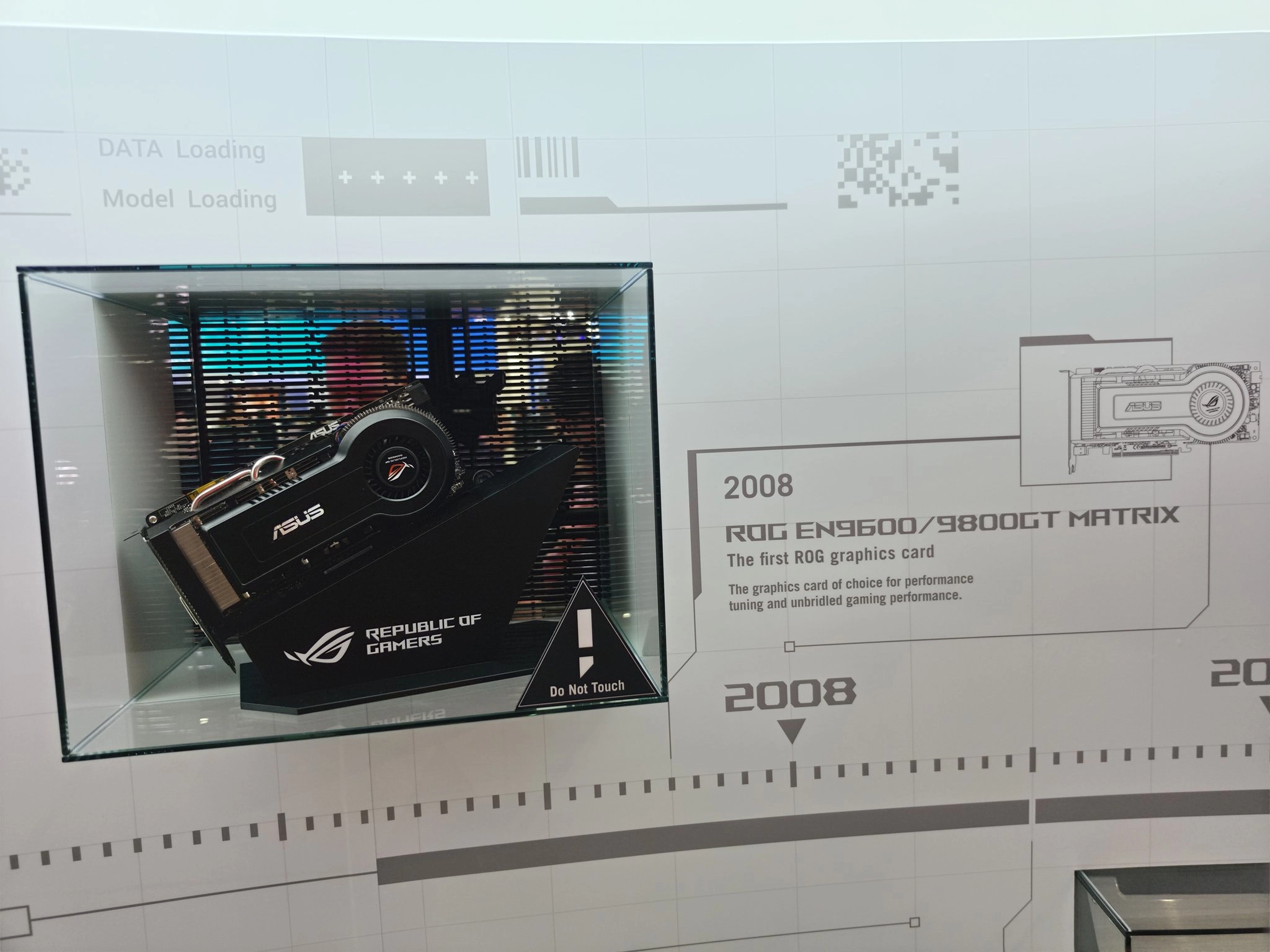 HJ4oLuBbkAAuUMl.webp