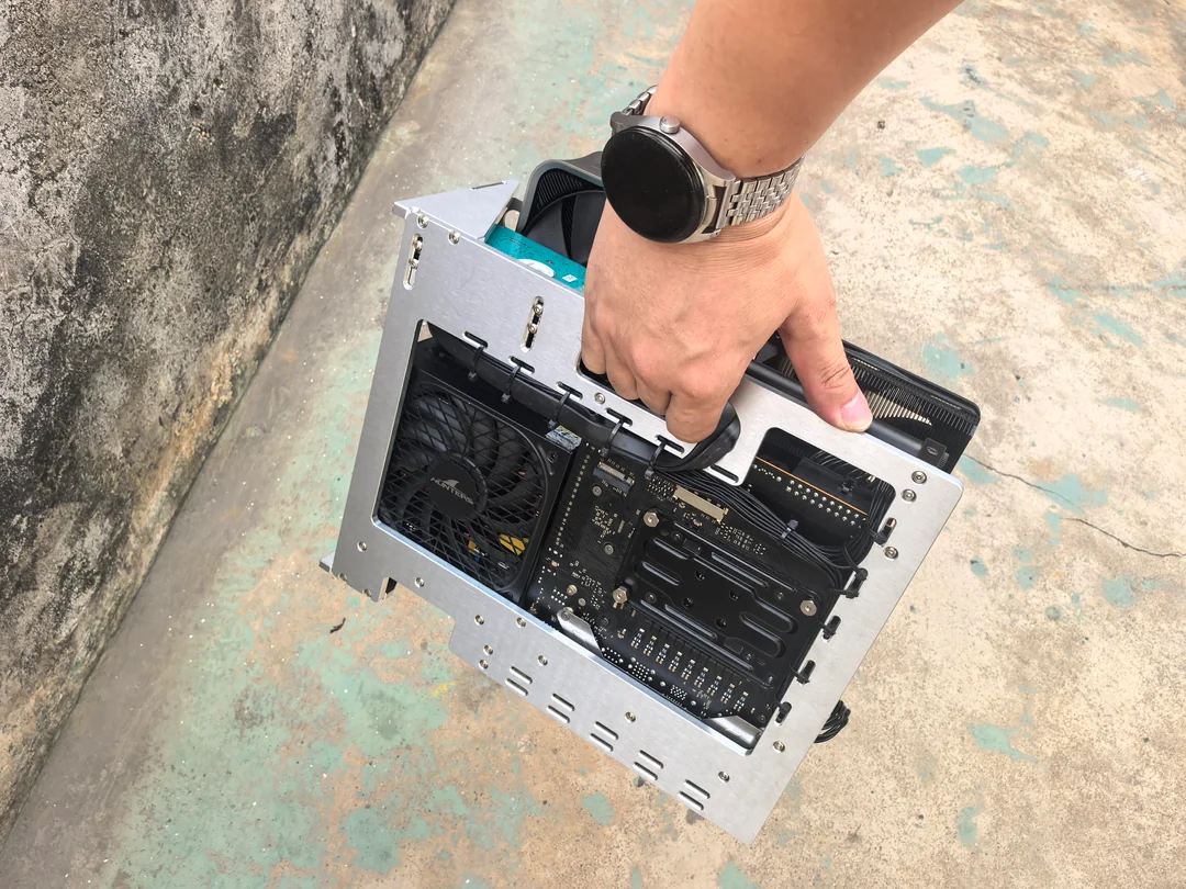 the-prototype-of-the-open-frame-designed-for-the-jf13k-v0-31obu8ql8u4h1.webp