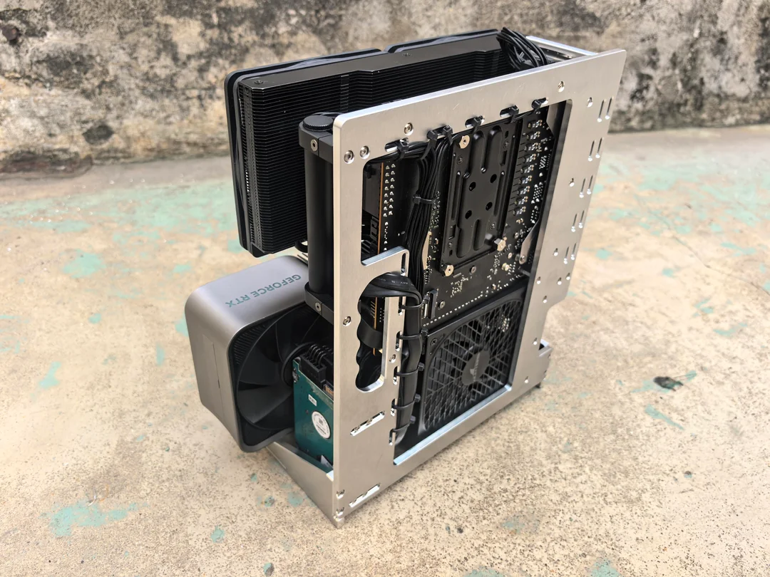 the-prototype-of-the-open-frame-designed-for-the-jf13k-v0-7wgmqj7k8u4h1.webp