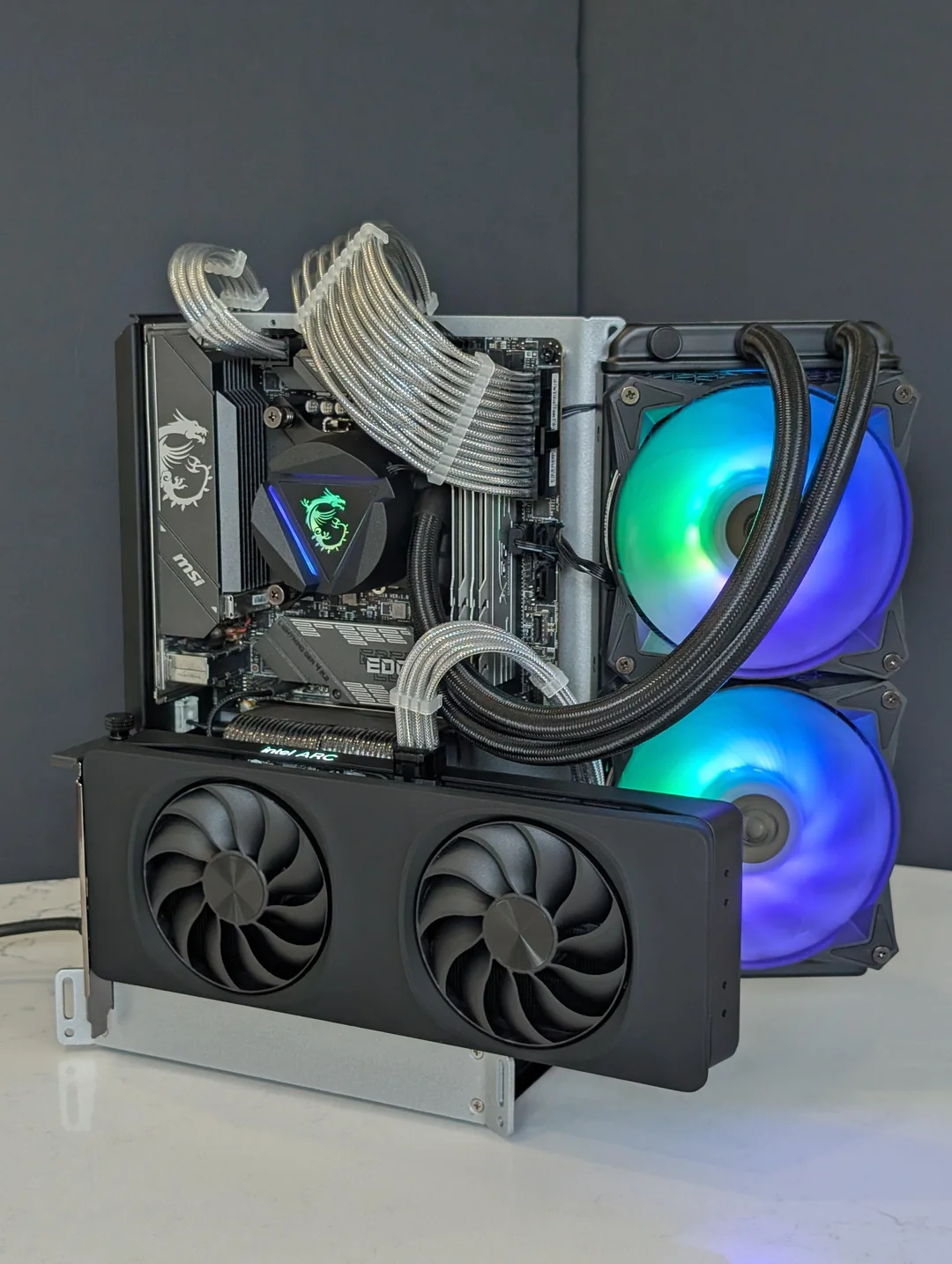 all-intel-canvas-build-v0-vznqhgs4jq5h1.webp