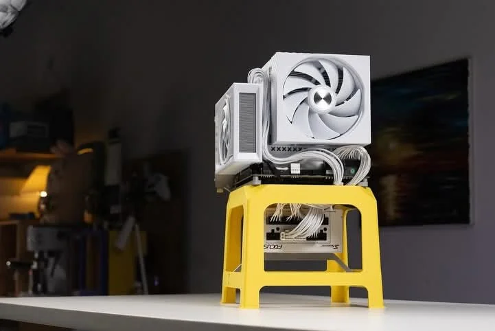 this-looks-like-such-a-fun-build-for-the-rtx-5070-mini-v0-tim6f0y3dm6h1.webp