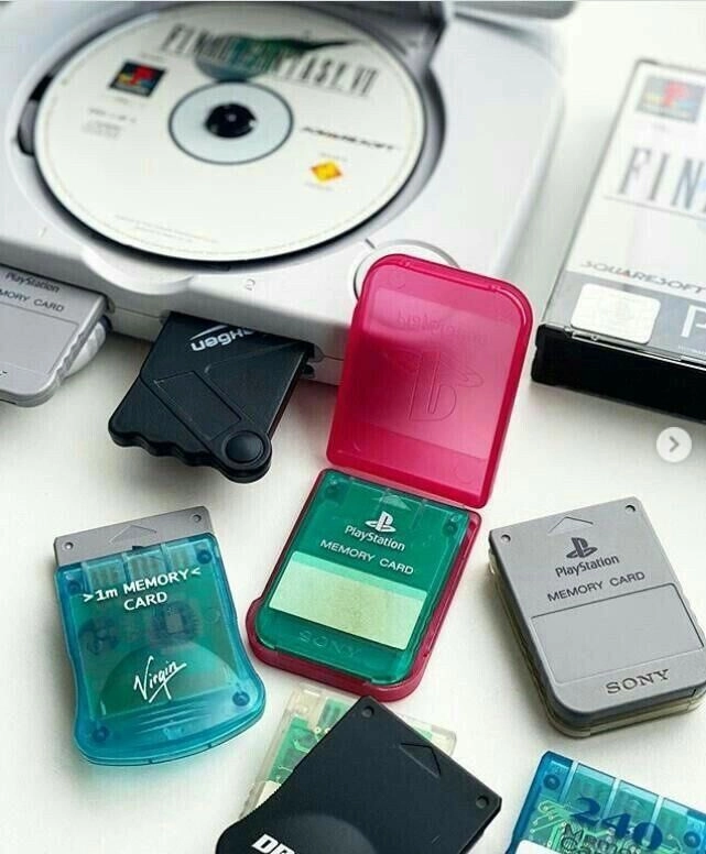 HKhGCg2WYAIaQzU.webp