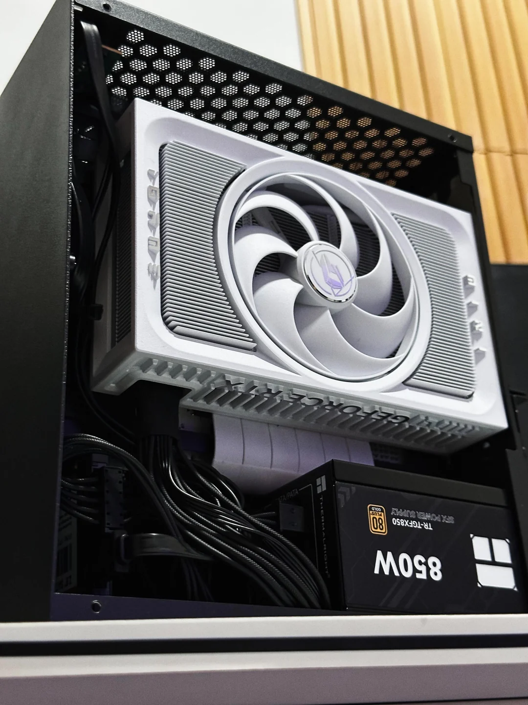 first-sff-build-downsized-to-the-7l-metalfish-t40-5950x-rtx-v0-gtgrdwzioz7h1.webp