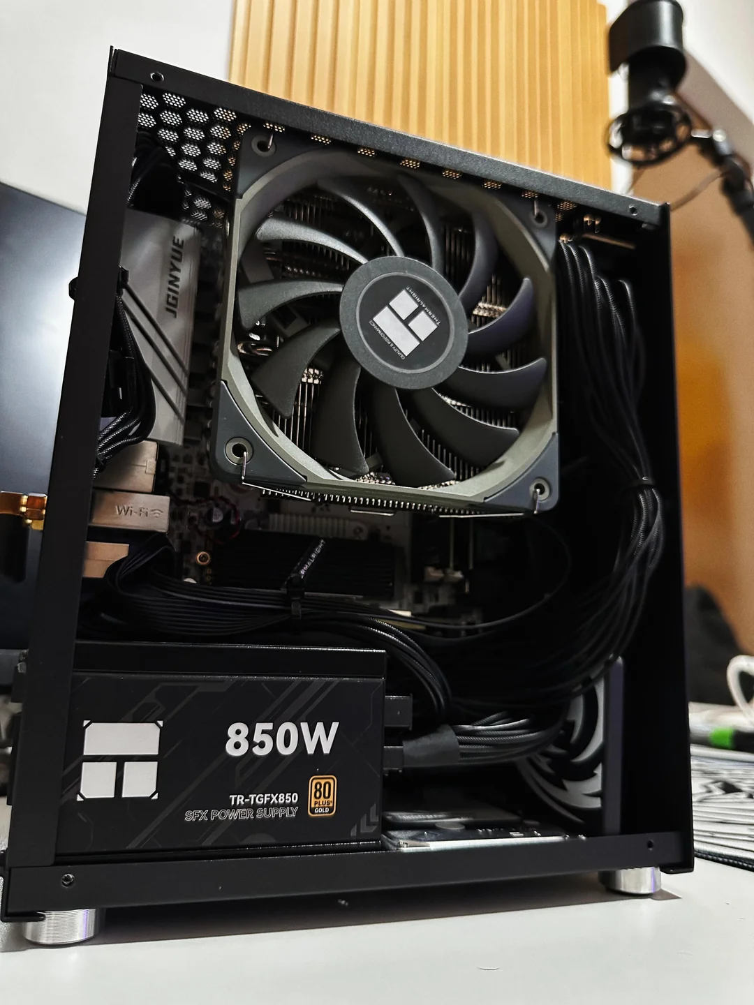 first-sff-build-downsized-to-the-7l-metalfish-t40-5950x-rtx-v0-z3bi5xjhoz7h1.webp