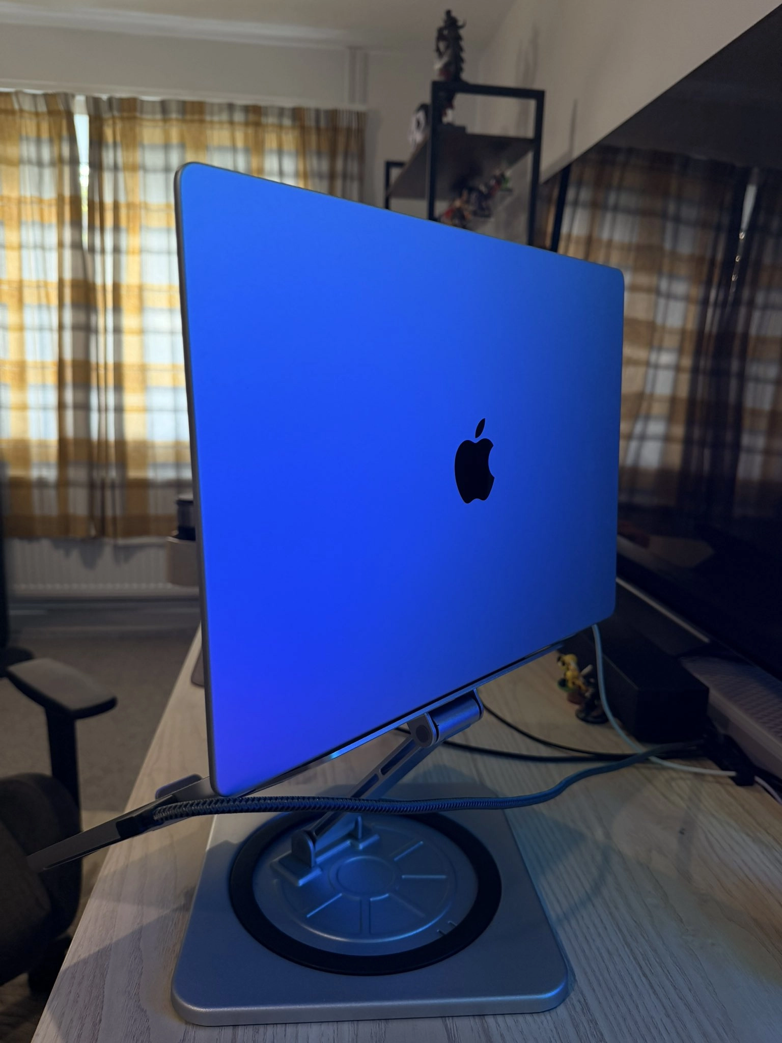HLmXR_RWQAAU6_q.webp