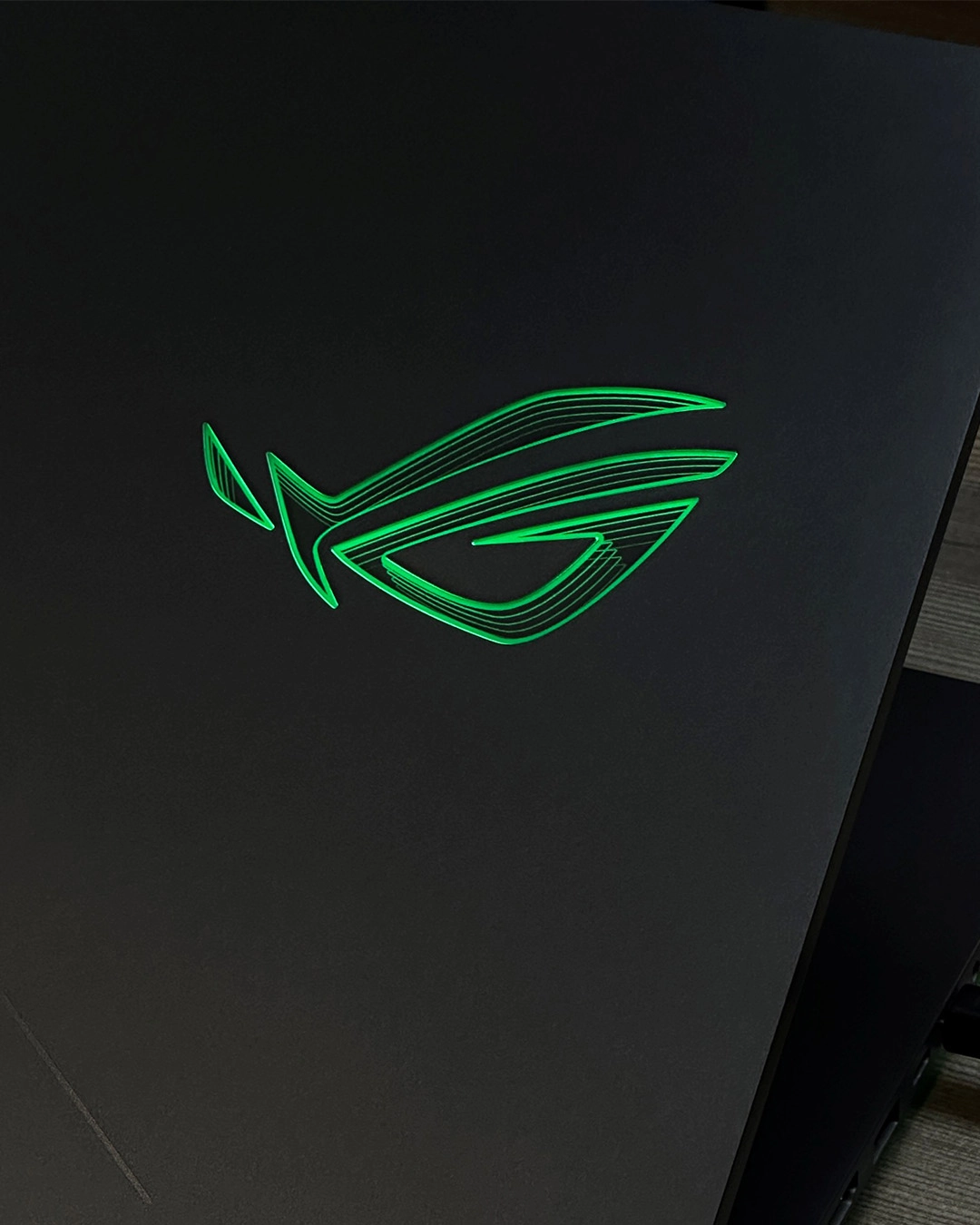 ROG Strix G 系列不仅拥有极具张力的外观美学，更蕴含着匠心独运的设计巧思。