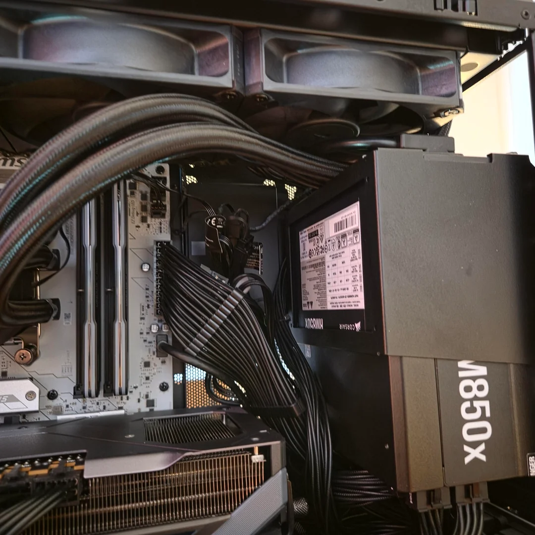 my-first-pc-lian-li-a3-build-v0-5dkswzcrmabh1.webp