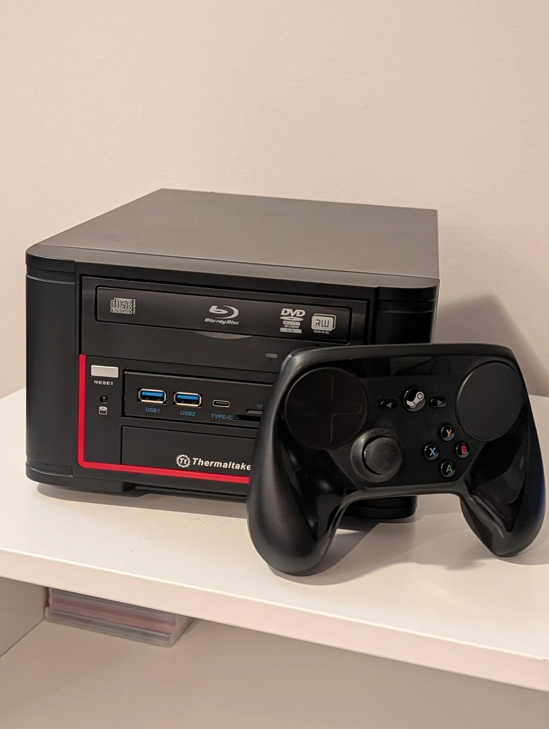 9l-steam-machine-with-a-blu-ray-drive-v0-gignm186xgbh1.webp
