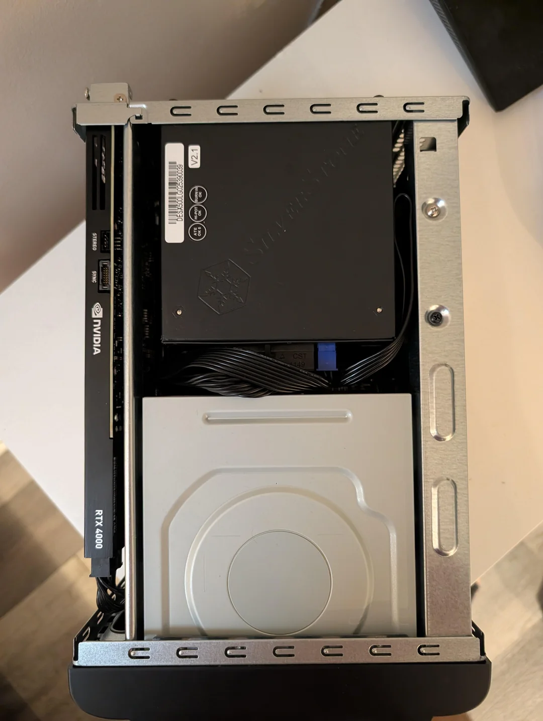 9l-steam-machine-with-a-blu-ray-drive-v0-zubd2nc6xgbh1.webp