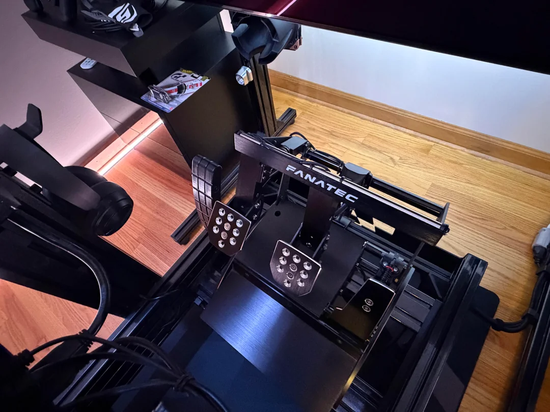first-post-dedicated-ps5-gt7-sim-rig-complete-console-v0-1wie5gz5lobh1.webp