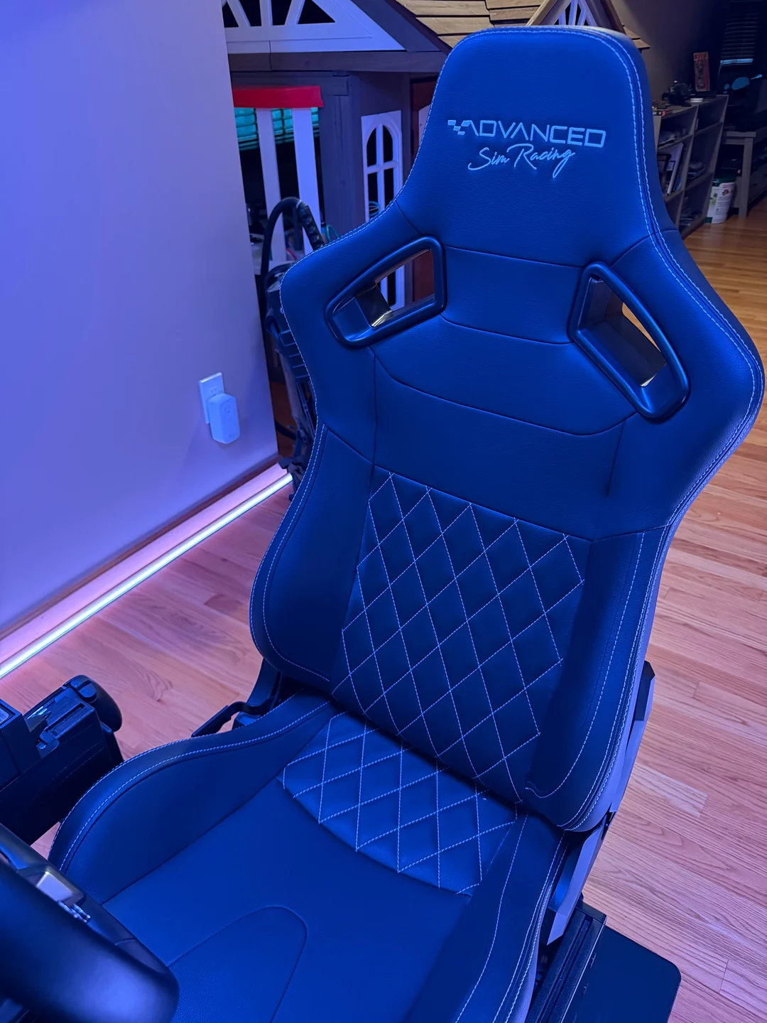 first-post-dedicated-ps5-gt7-sim-rig-complete-console-v0-tq3y6cz5lobh1.webp