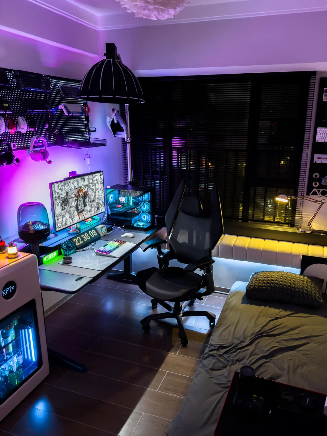 night-mode-setup-hits-different-v0-z9gpz683gibh1.webp
