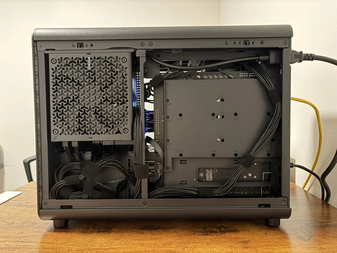 jonsbo-d33-build-v0-76ix6tec3wbh1.webp