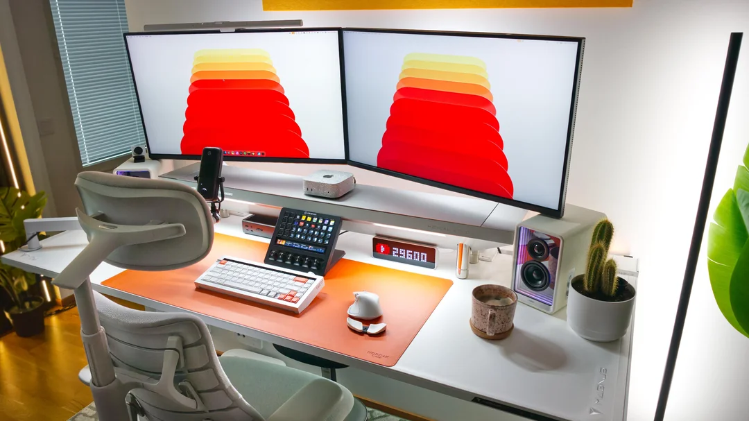 updated-m4-pro-mac-mini-setup-v0-46g2hfcq5rfh1.webp