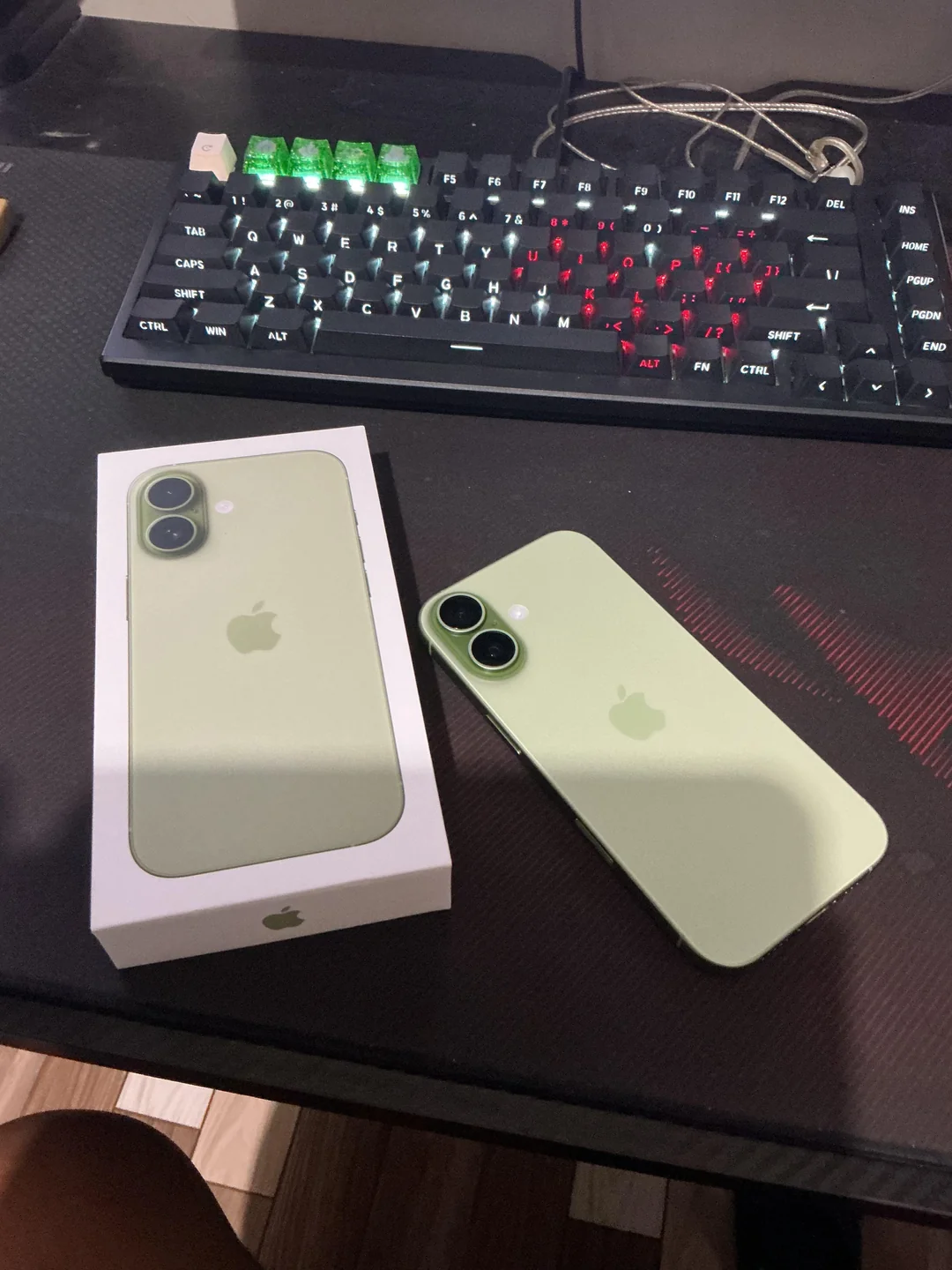 bought-my-very-first-iphone-v0-sxfhuifz8mgh1.webp