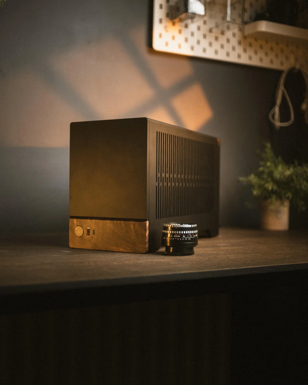 first-time-downsizing-7800x3d-rtx-5080-v0-2wknfo7tkiih1.webp