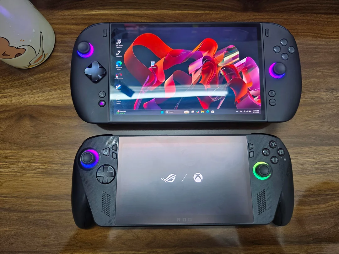 onexplayer-3-with-another-handheld-pc-v0-t2hu715qmhih1.webp