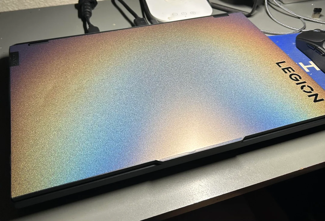 lenovo-legion-pro-5-8th-generation-prism-v0-krwcdawpg3jh1.webp