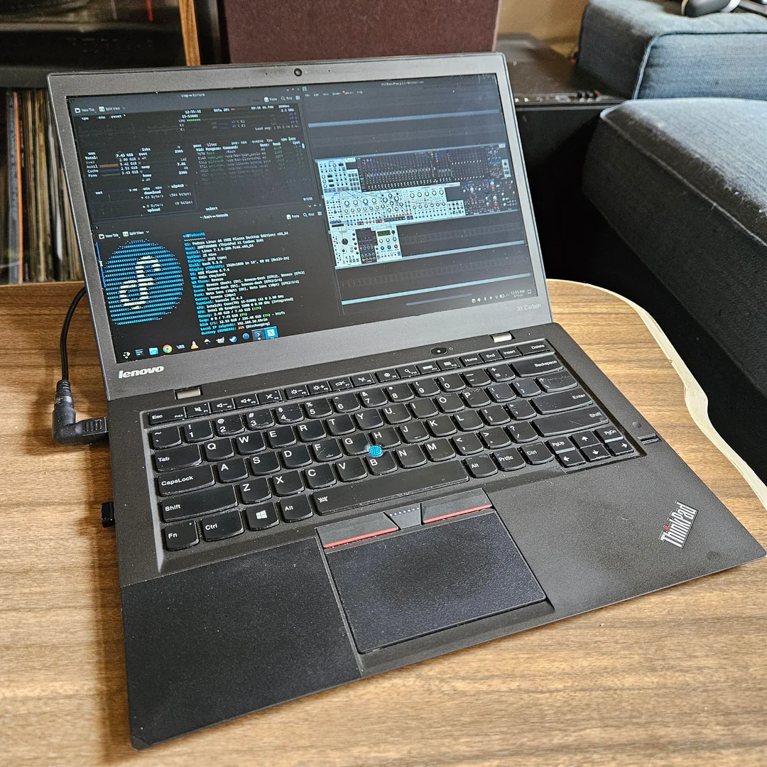 10-years-with-my-x1-carbon-gen-3-v0-wq26xiefqrjh1.webp