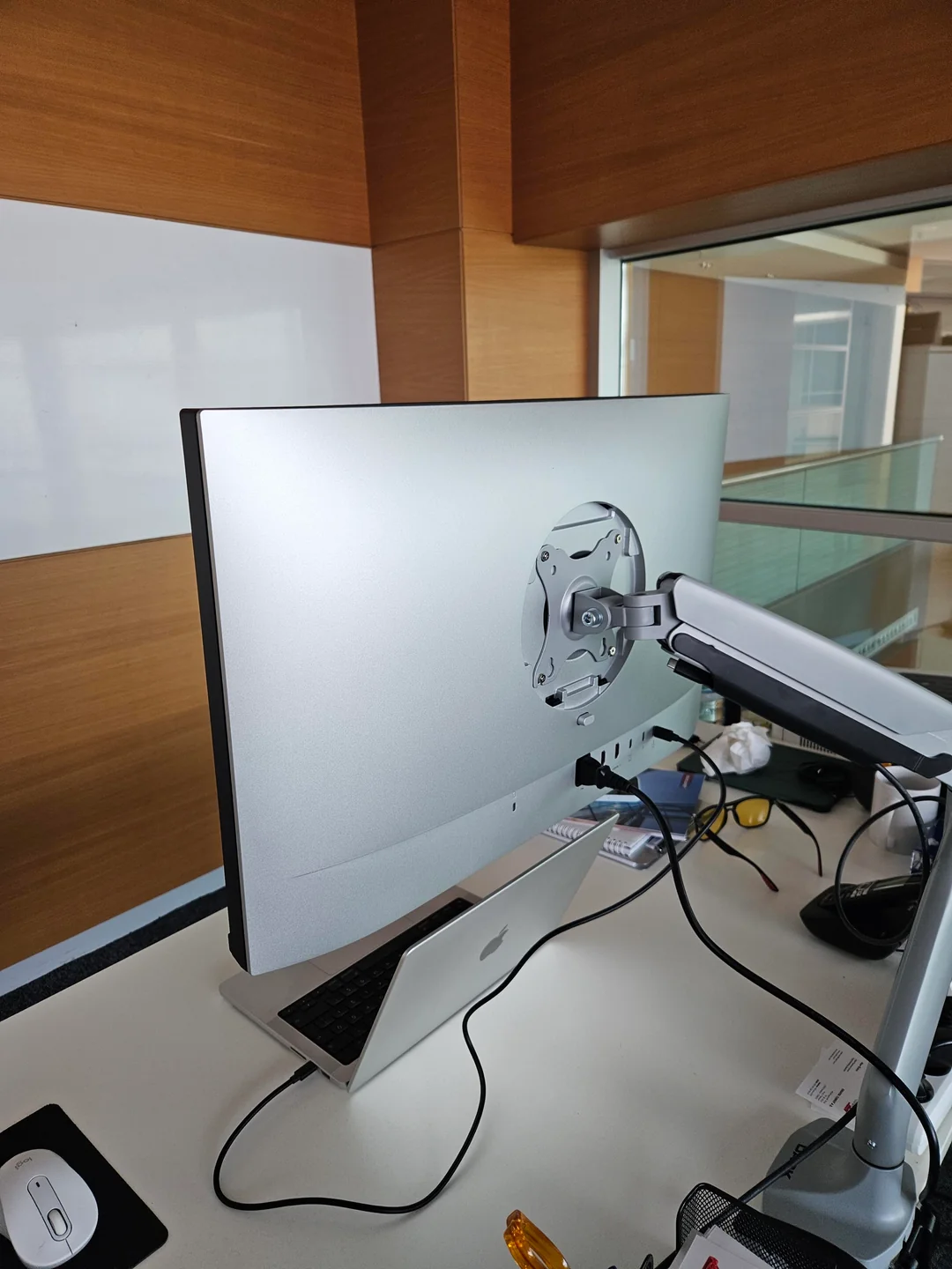 benq-ma270s-for-my-14-mbp-honestly-blown-away-v0-jeety0jueejh1.webp