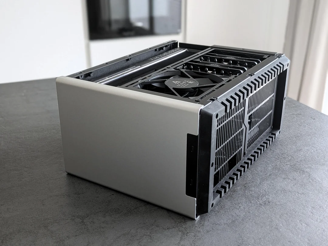 dan-cases-c4-matx-prototype-pictures-v0-hcvwqh68hikh1.webp