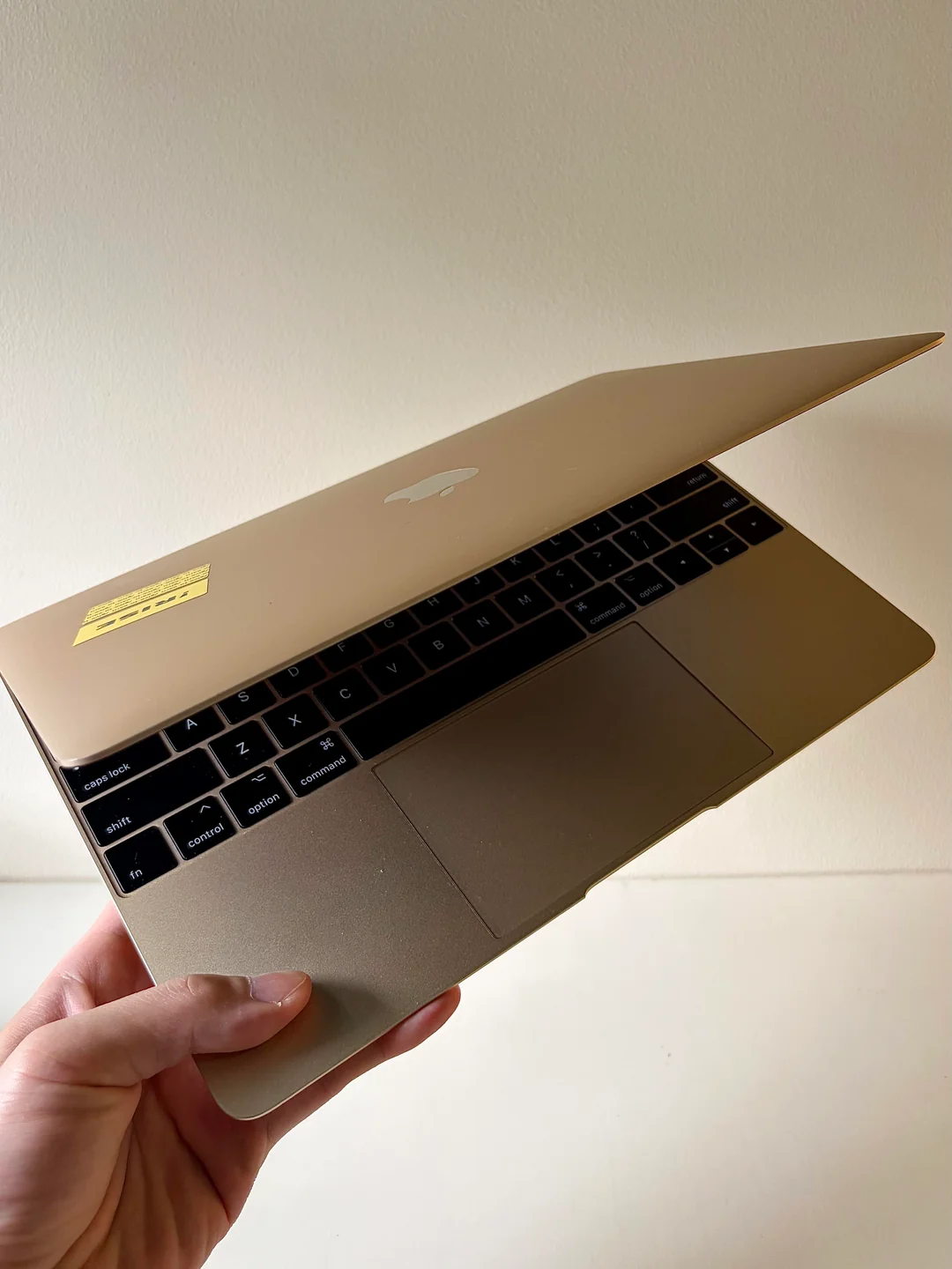 12-macbook-omarchy-second-life-v0-92kldexf33lh1.webp