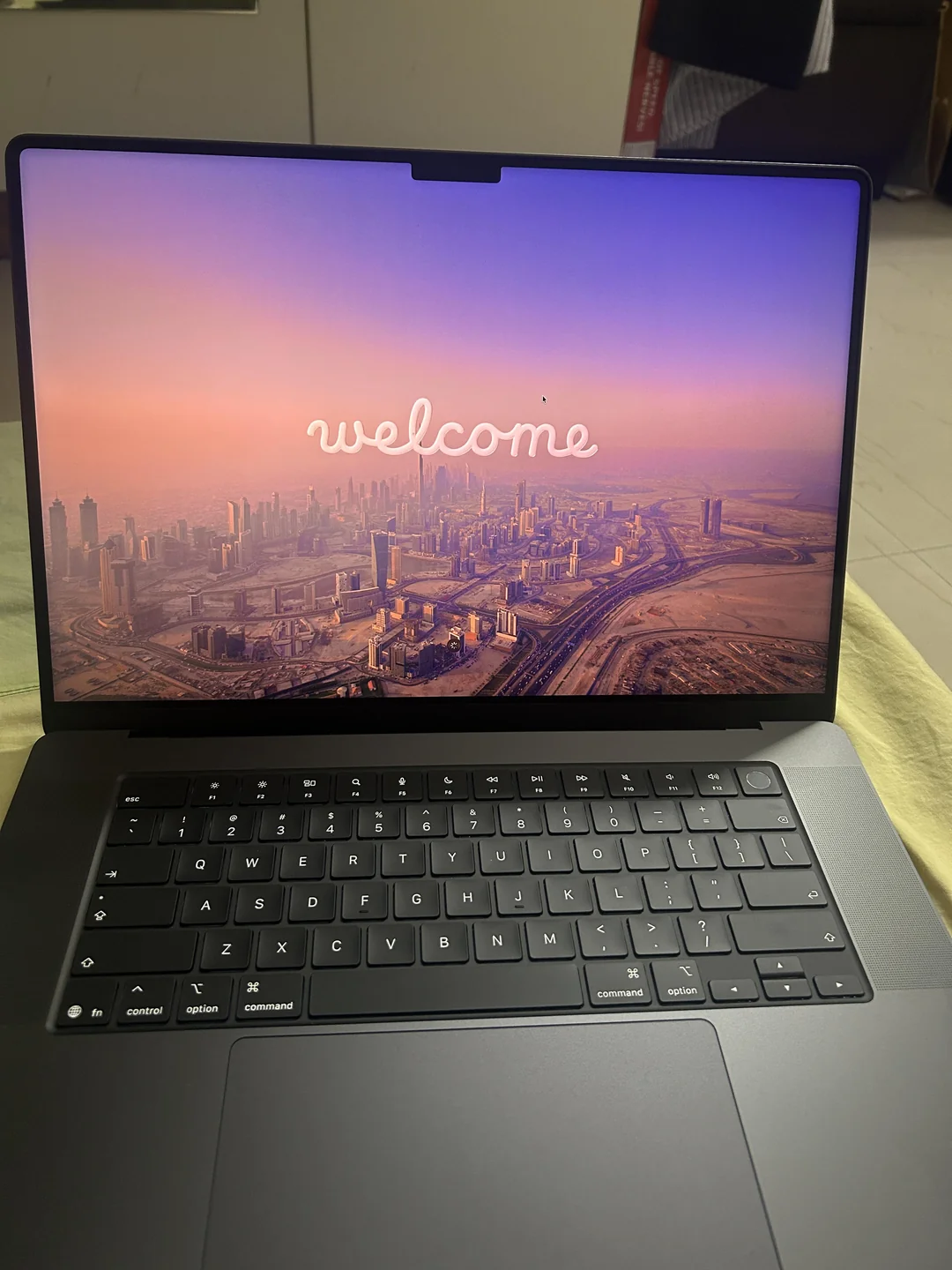 new-macbook-m5-pro-v0-06sl2i7o26lh1.webp