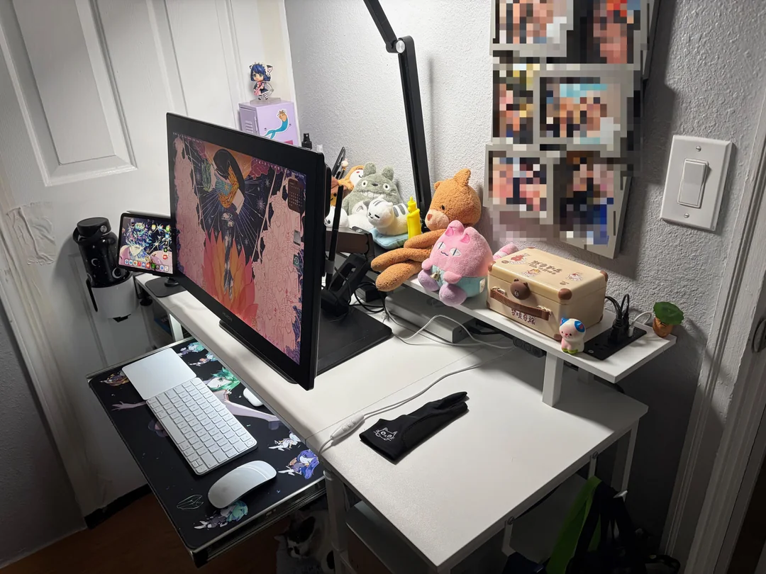 comic-artist-setup-v0-a5ciqoqxgrkh1.webp