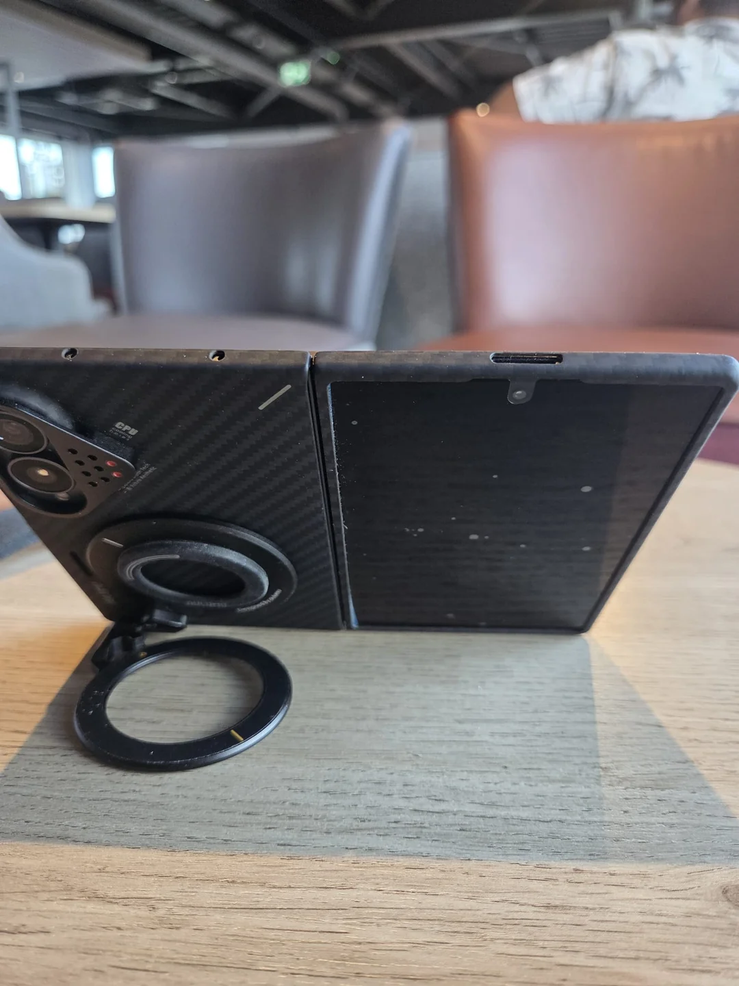 my-daily-edc-when-i-leave-the-house-for-work-v0-mxwt77n66blh1.webp