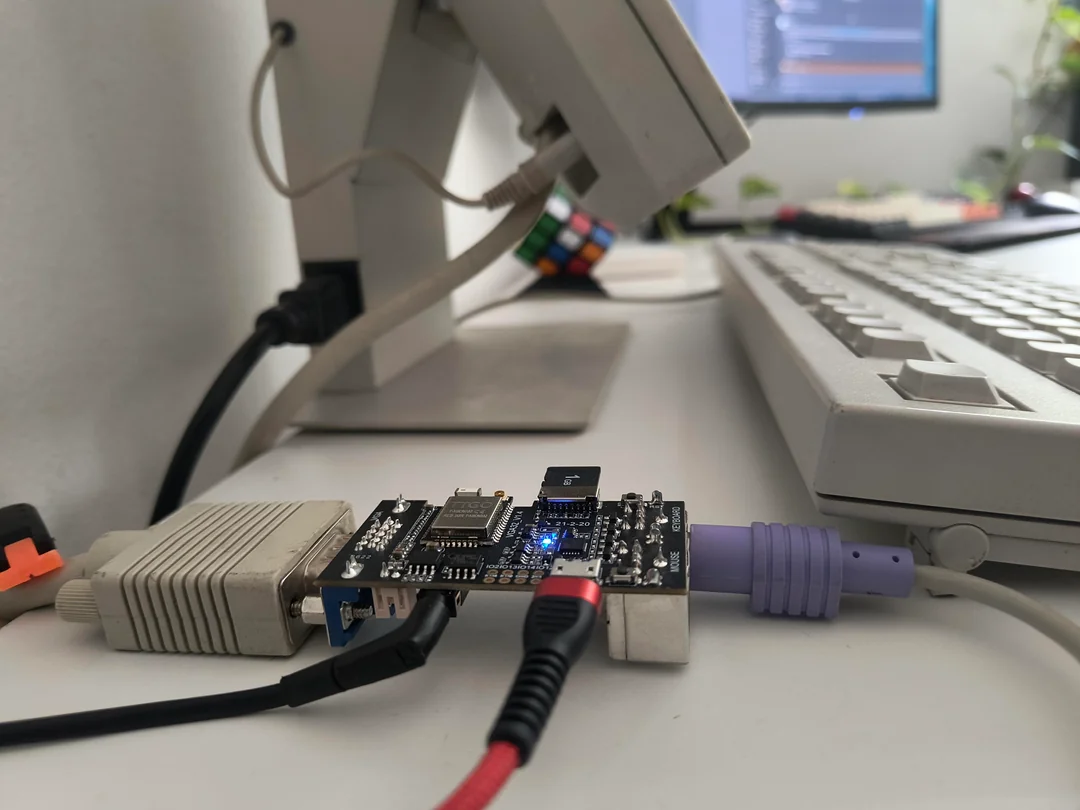 solaros-on-lilygo-vga32-v0-firt122w1dlh1.webp