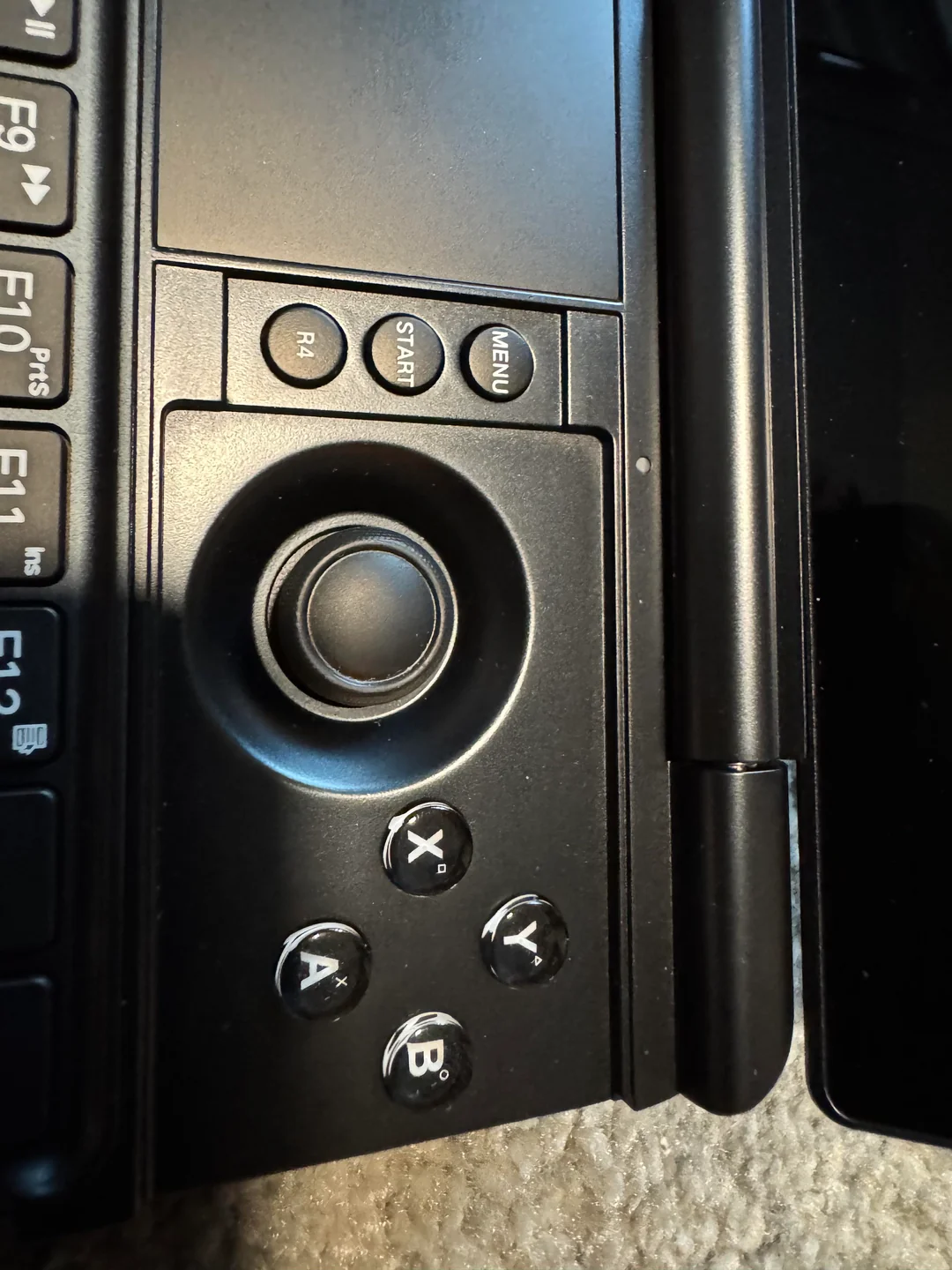 hands-on-review-of-the-gpd-max-3-388-64gb-beta-unit-v0-hkd62vesz2mh1.webp