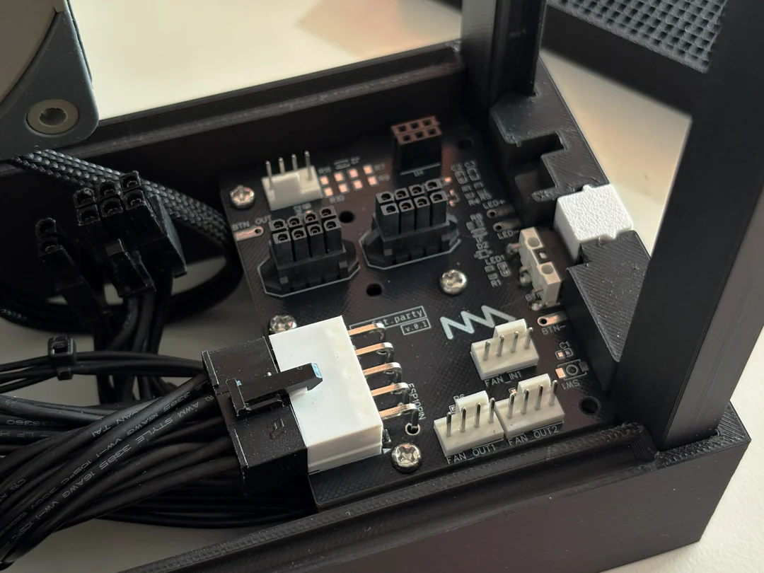 case-1-by-prototype-reveal-v0-zzh96dask0oh1.webp