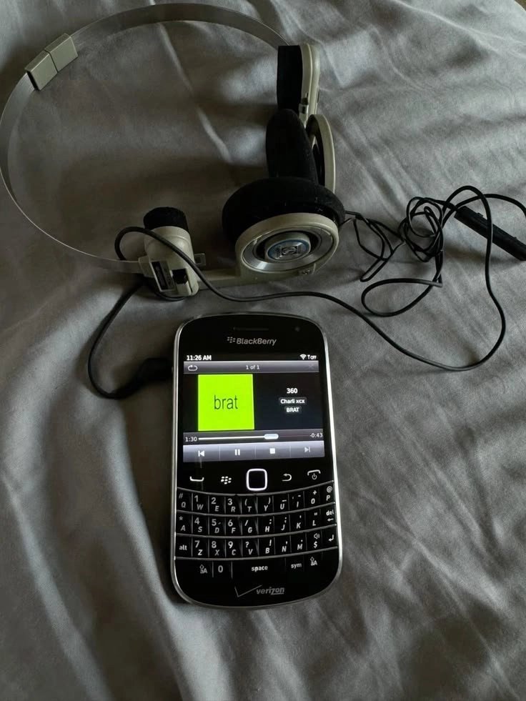 HVaNL_3aEAAp1Yp.webp