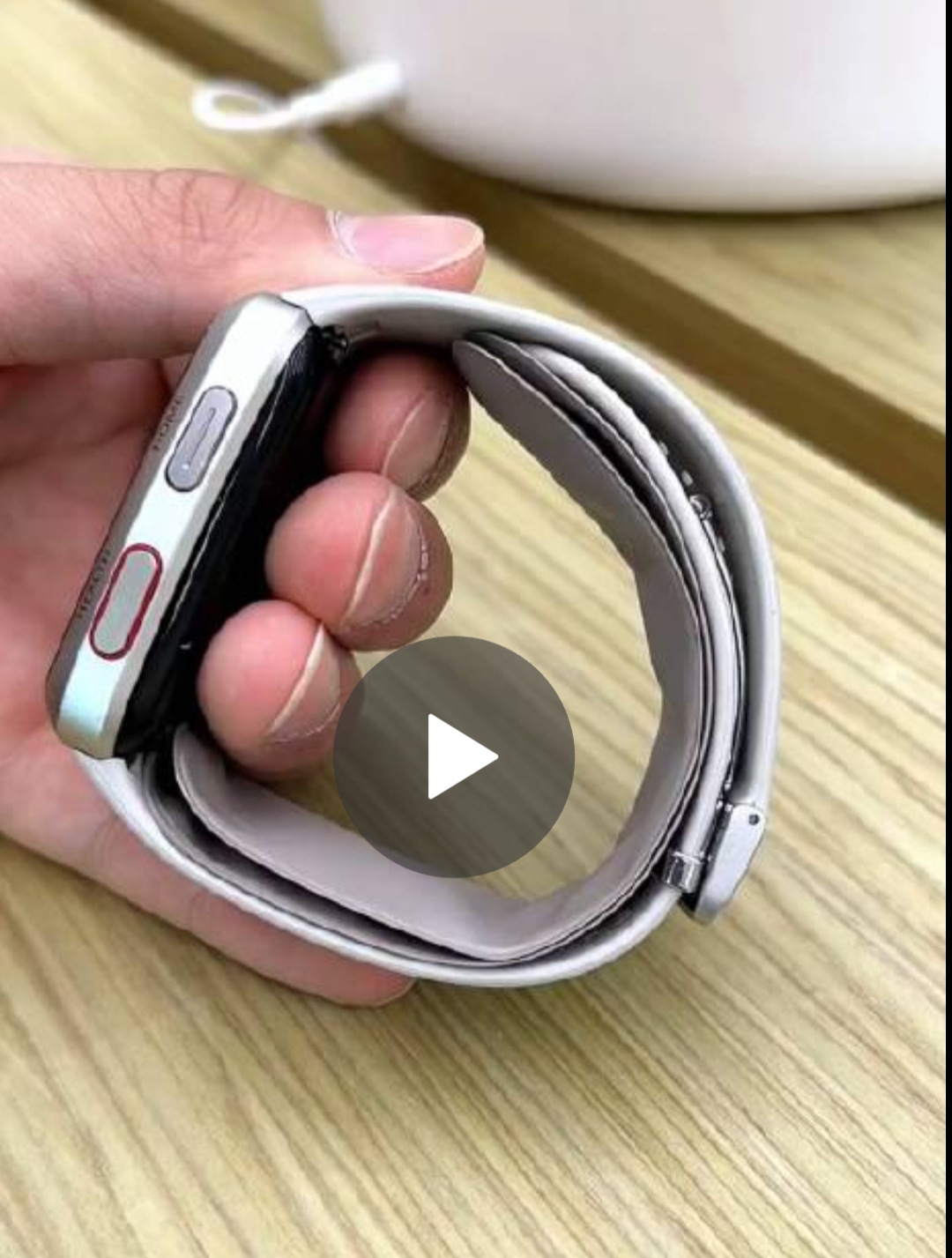 #新款苹果手表将支持血压监测#不知道“这款将采用一种被称为“突破性”的血压传感器技术系统”的🍎手表 跟 华为Watch D哪个准？